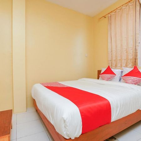 Oyo 2656 Az Zahra Residence Syariah Surabaya Ngoại thất bức ảnh