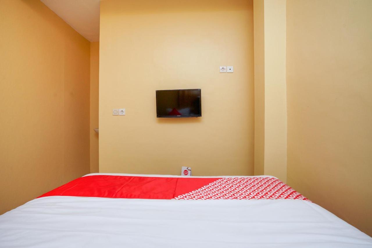 Oyo 2656 Az Zahra Residence Syariah Surabaya Ngoại thất bức ảnh