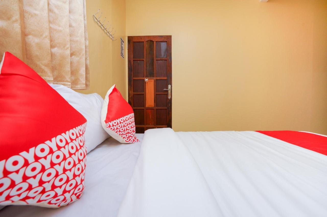 Oyo 2656 Az Zahra Residence Syariah Surabaya Ngoại thất bức ảnh